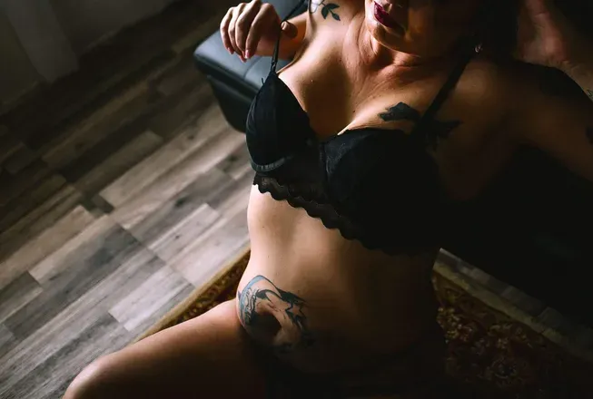 OnlyFans account  curiousmimi avatar 1