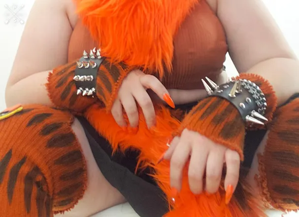 OnlyFans cuenta littleluci.free header 2