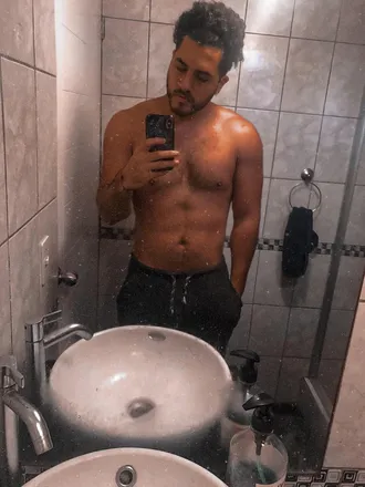 OnlyFans cuenta u64087528 header 2