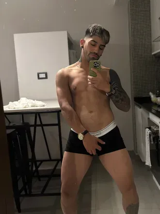 OnlyFans cuenta adrianescobar avatar 1