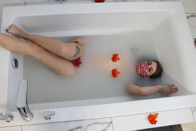 OnlyFans cuenta canadianworkgirl header 2