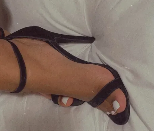 OnlyFans cuenta herprettyfeet_ avatar 1