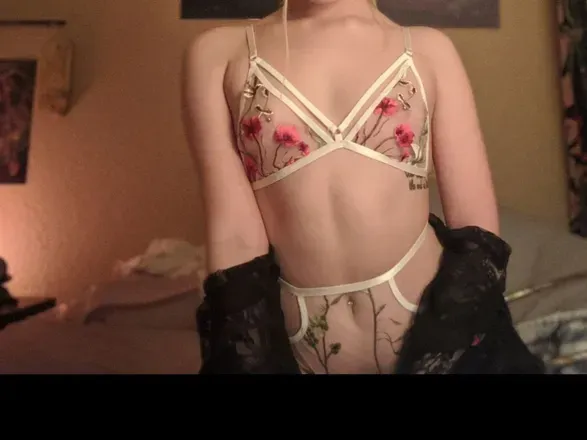 OnlyFans cuenta alienbarbii avatar 1