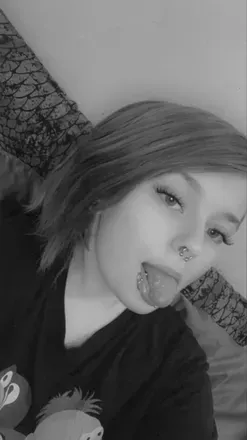 OnlyFans cuenta babyalexia.free avatar 1