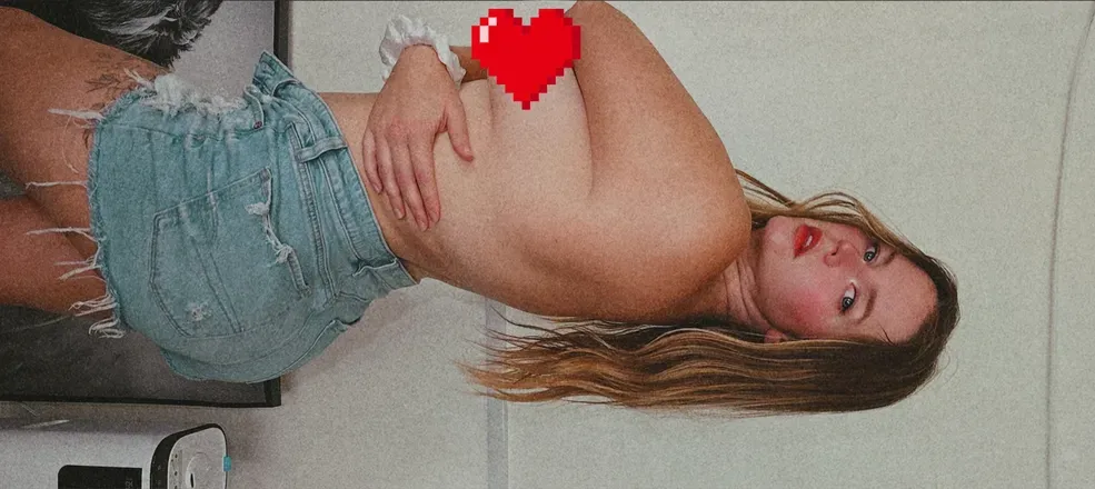 OnlyFans cuenta cassiecurves header 2