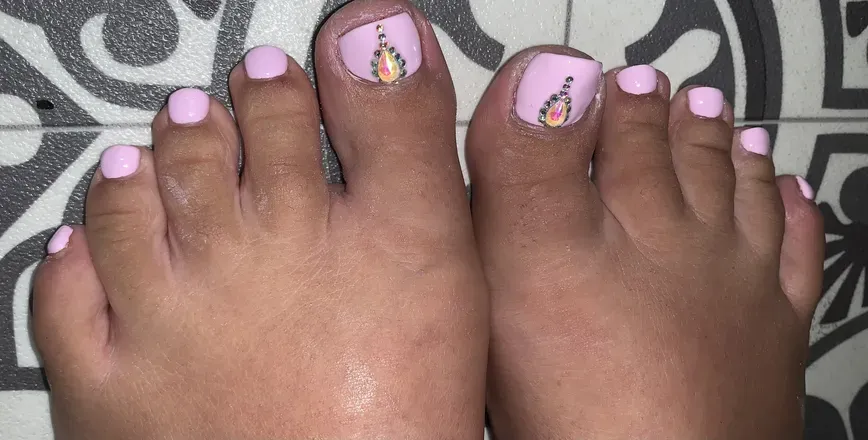OnlyFans cuenta love_her_feet00 avatar 1