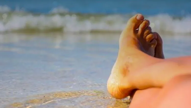 OnlyFans cuenta feetfeverdreams header 2