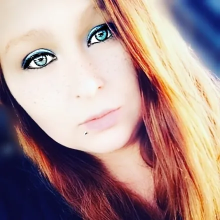 OnlyFans cuenta lovelyrose97 header 2