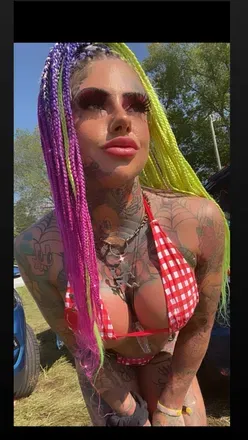 OnlyFans cuenta iamtat2barbie avatar 1