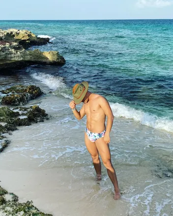 OnlyFans cuenta jehzsexyboy header 2