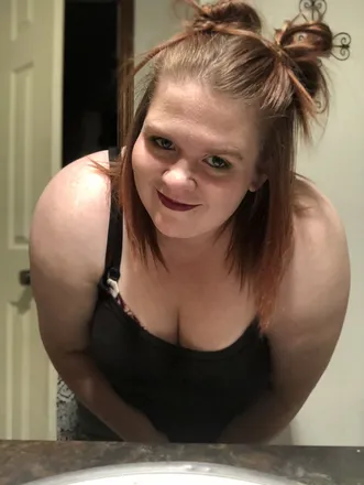 OnlyFans account  prettyplusmomma21 header 2