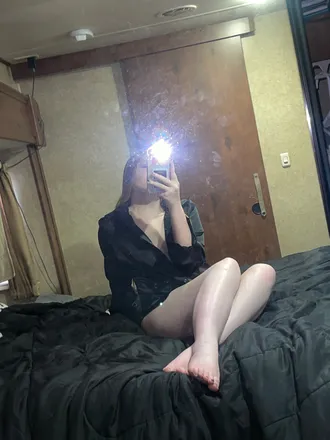 OnlyFans cuenta goldilocks0315 header 2