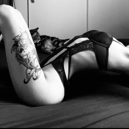 OnlyFans cuenta genesisskyy header 2