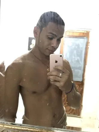 OnlyFans cuenta yoeslym header 2