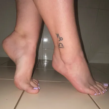 OnlyFans cuenta princessemilytoes header 2