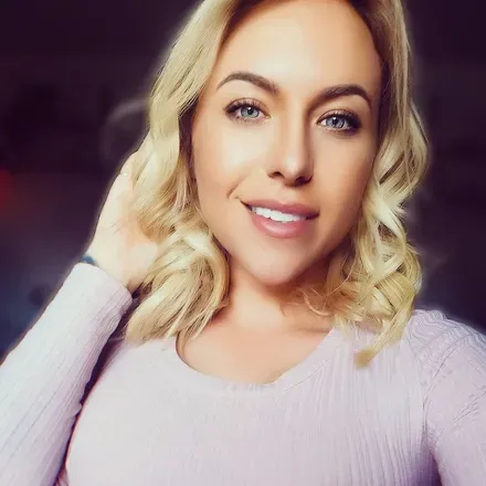 OnlyFans cuenta hollyhuntressxx avatar 1