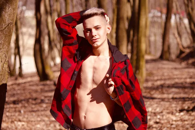 OnlyFans cuenta kevindelvin header 2