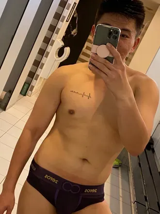 OnlyFans cuenta speedos20 avatar 1