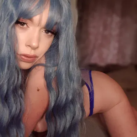 OnlyFans cuenta synthetic-red avatar 1