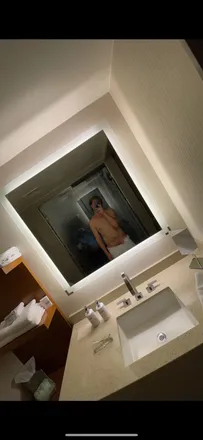 OnlyFans cuenta xbeachboyx20 header 2