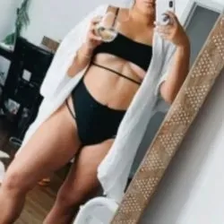 OnlyFans account  thebis4blondie avatar 1