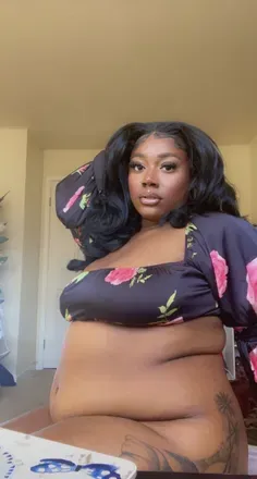OnlyFans cuenta barebuttercreme avatar 1