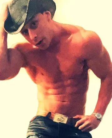 OnlyFans cuenta hoodiesession avatar 1
