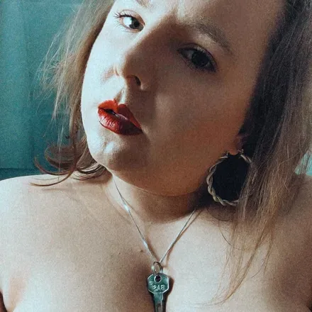 OnlyFans account  goddess_su avatar 1