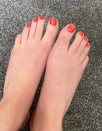 OnlyFans account  youwontfindbetterfeet avatar 1