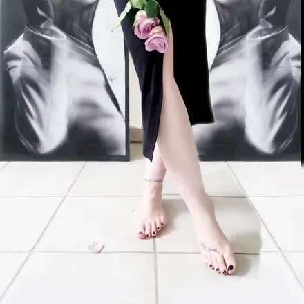 OnlyFans cuenta one.foot.in.a.fairytale avatar 1