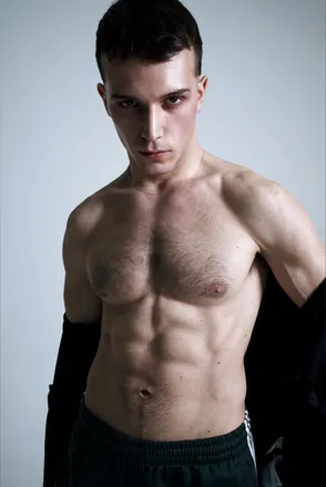 OnlyFans cuenta lovebomber header 2