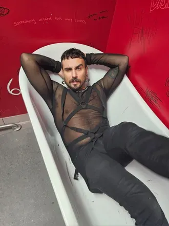 OnlyFans cuenta kinkykenxxx header 2