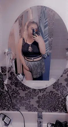 OnlyFans cuenta queenb_555 header 2