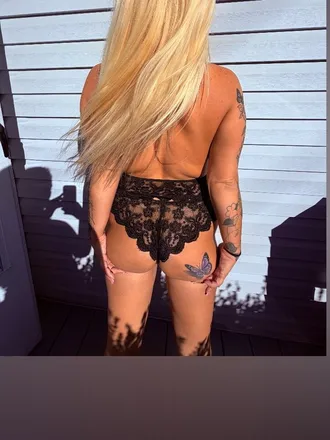 OnlyFans account  kinkykinzieee header 2