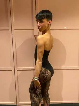 OnlyFans account  tyl3rzavaroni avatar 1