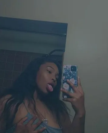 OnlyFans account  g1gidadoll header 2
