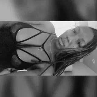 OnlyFans cuenta empresshoneybee header 2