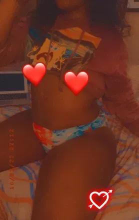 OnlyFans cuenta thickthighsyellaa avatar 1