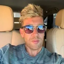 OnlyFans cuenta adrianvilachan avatar 1