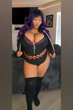 OnlyFans cuenta lewdqveen header 2