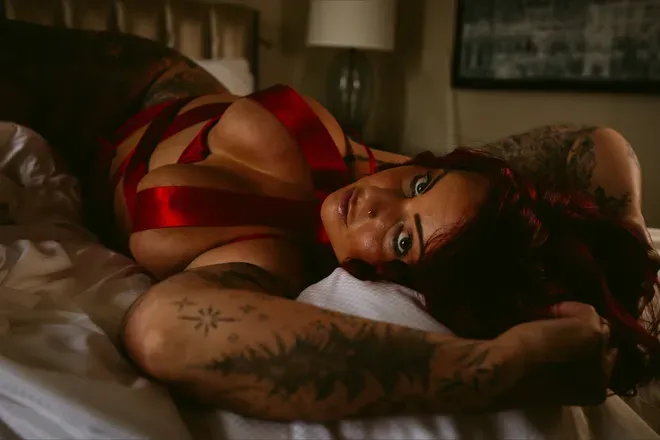 OnlyFans account  vanmama header 2