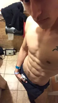 OnlyFans cuenta bineboi912 avatar 1