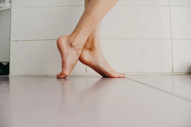 OnlyFans cuenta meetmyfeet4 header 2