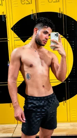 OnlyFans account  jhairpino avatar 1