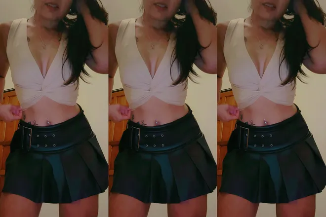 OnlyFans account  julylovefire header 2
