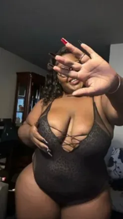 OnlyFans account  misschocolateshortcake avatar 1