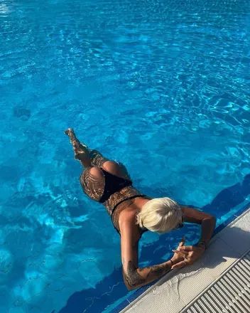 OnlyFans cuenta amandanxtdoor header 2