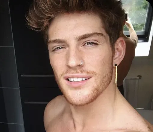 OnlyFans cuenta whiteboytraveler avatar 1