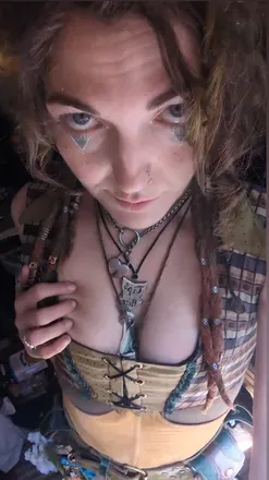 OnlyFans account  flickthefox avatar 1
