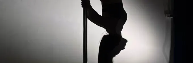 OnlyFans account  hot_iris header 2